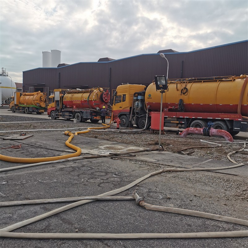 喀左污水池清理